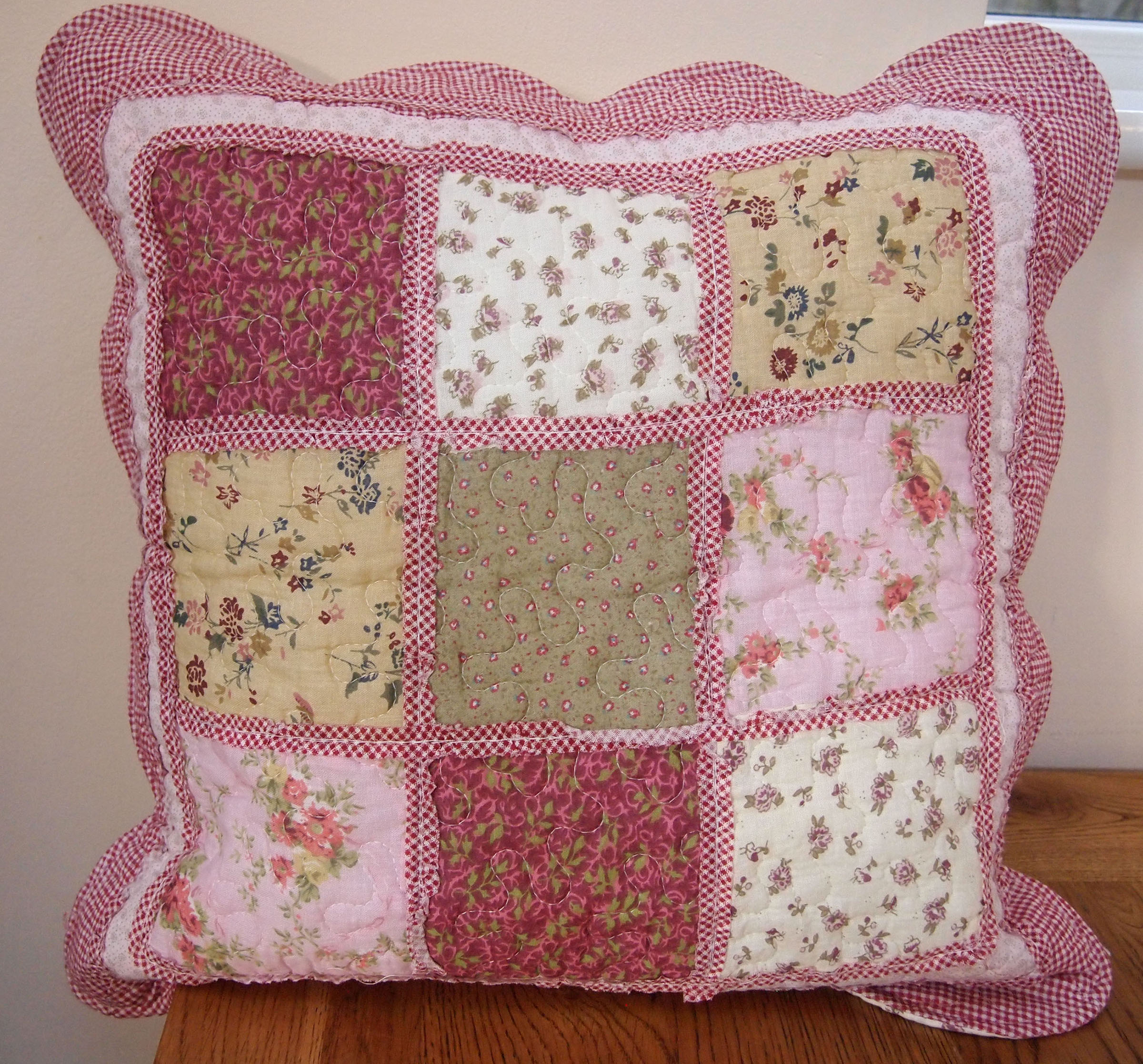 18" x 18" Red Floral Patchwork Cushion Cover