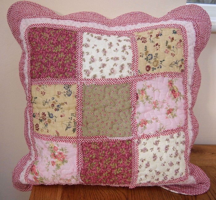 18_x_18_Red_Floral_Patchwork_Cushion_Cover