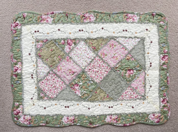 Green_Floral_Patchwork_Non_Slip_Quilted_Cotton_Mat