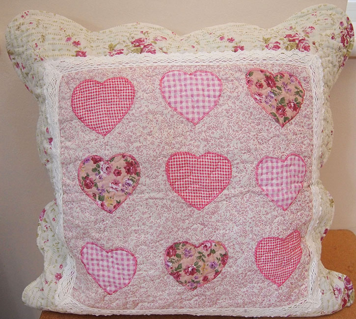 18" x 18" Pink Heart Patchwork Cushion Cover